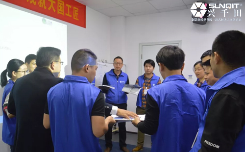 80屆低成本智能自?xún)P化技能實(shí)操班圓滿(mǎn)落幕.